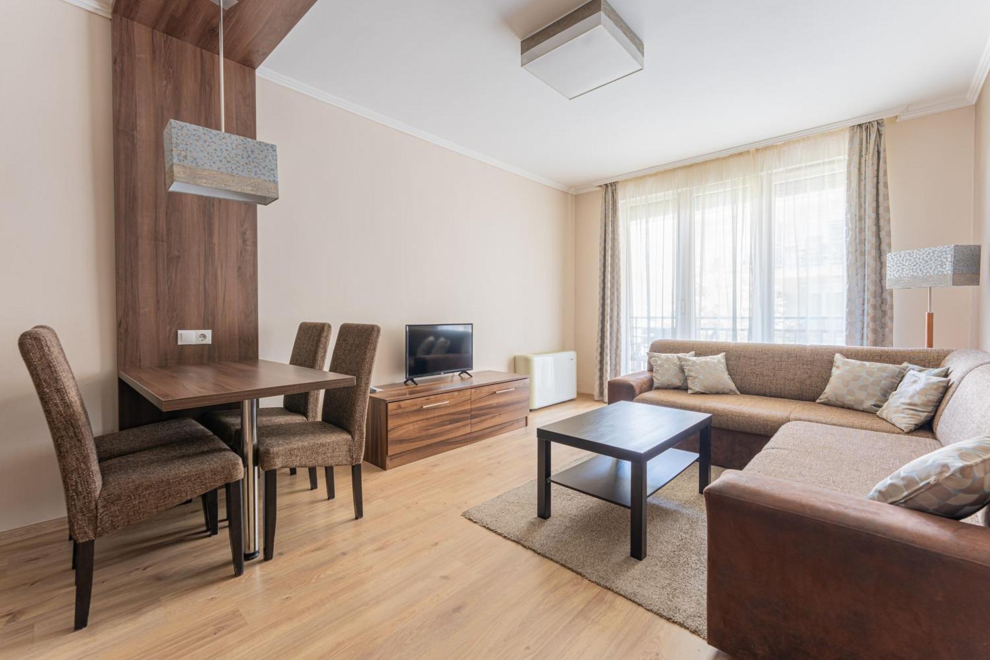 Solaris Apartman&Resort Cserkeszolo Exterior photo